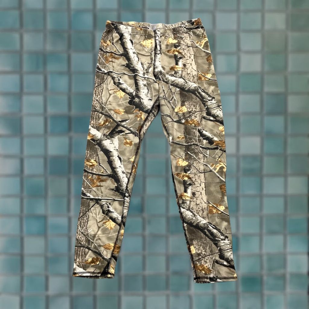 Vintage Legendary Whitetails Leggings Womens XL Camo Real Tree Stretch Hunting Ankle Skinny 28in Inseam Gym & Training, Walking, Activewear, Easy Care Womens Size 26" / US 2 / IT 38 - 1 Thumbnail