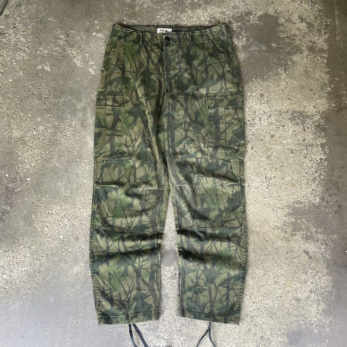 Vintage VINTAGE 90s CABELAS TREE CAMO CARGO STYLE ESSENTIAL PANTS | Grailed