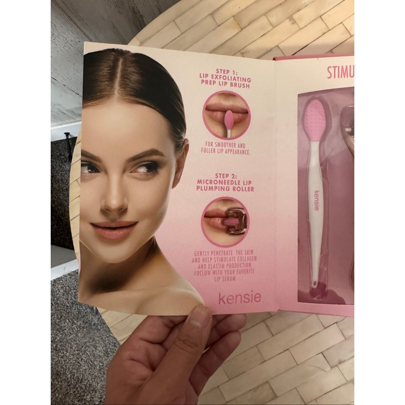 Other Kensie Microneedle Lip Plumper & Exfoliating Lip Brush | Col Size ONE SIZE - 2 Thumbnail