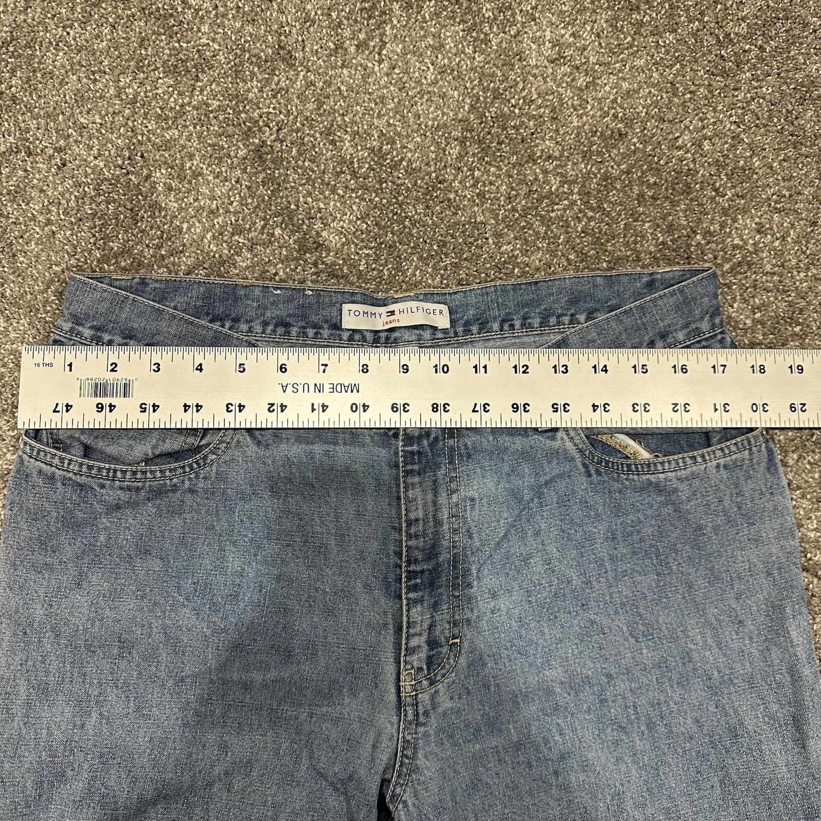 Tommy Hilfiger Vtg Tommy Hilfiger Womens Jean Size 14 USA Flag Graphic Blue Size 36" / US 14 / IT 50 - 7 Thumbnail