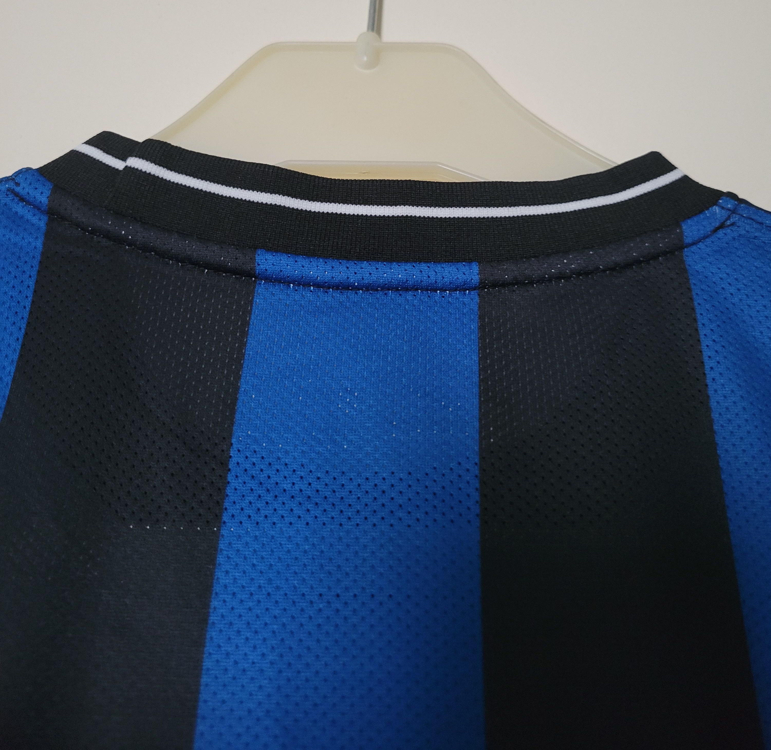 Other Inter Milan 2009-2010 Eto’o 9 Vintage Retro Football Jersey Size US L / EU 52-54 / 3 - 7 Thumbnail