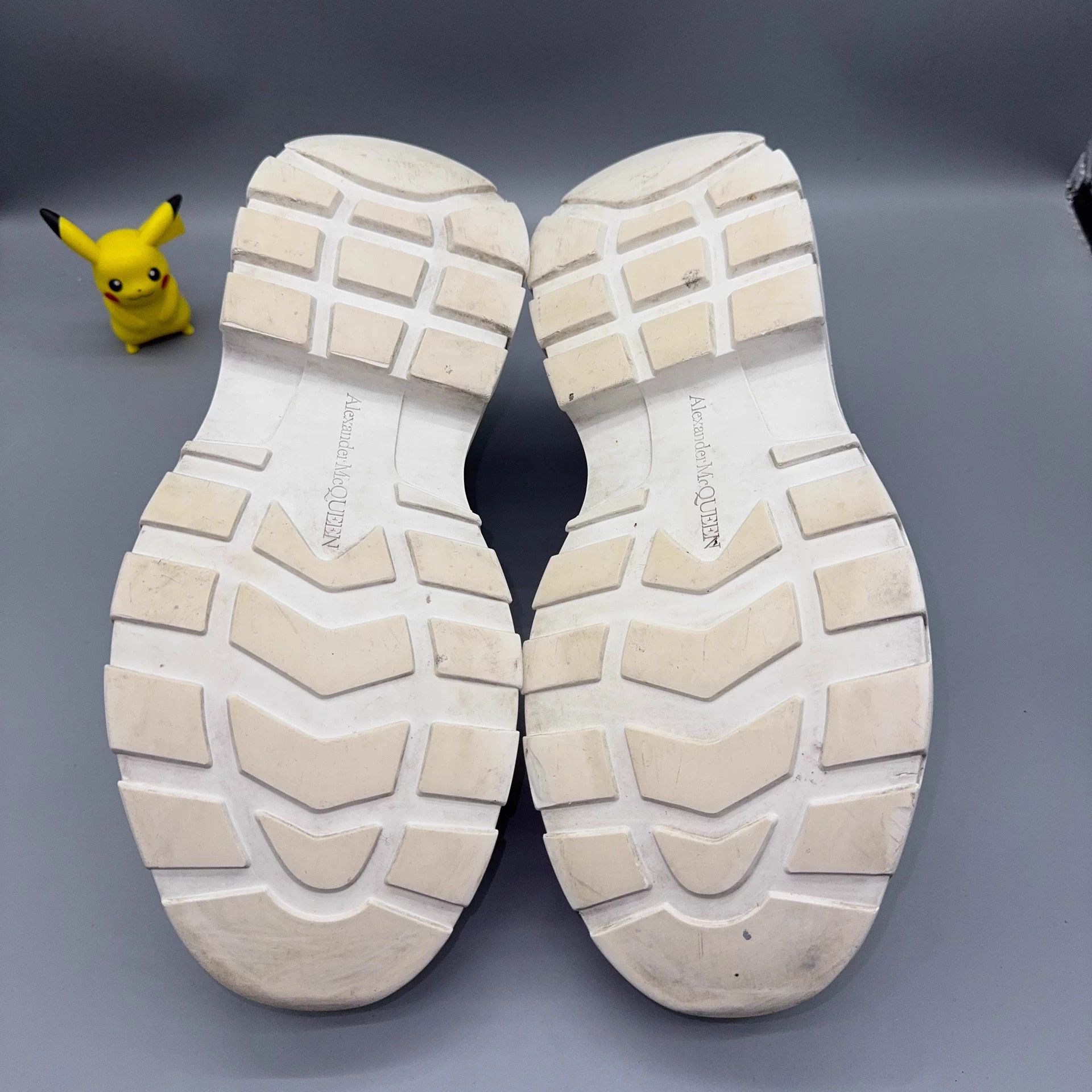 Alexander McQueen Alexander McQueen Tread Slick White Black 41 Size US 8 / EU 41 - 4 Thumbnail