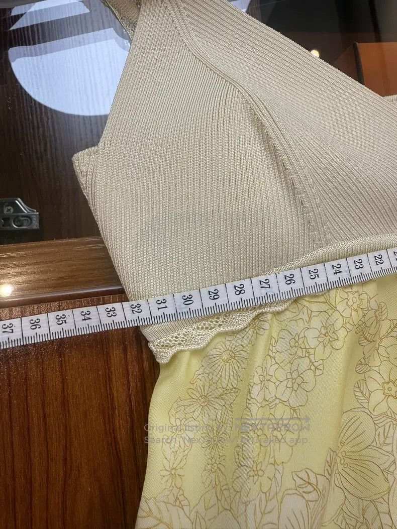 Hermes Hermes Silk Lace Camisole, Beige with Yellow Floral Print Size XS / US 0-2 / IT 36-38 - 6 Thumbnail