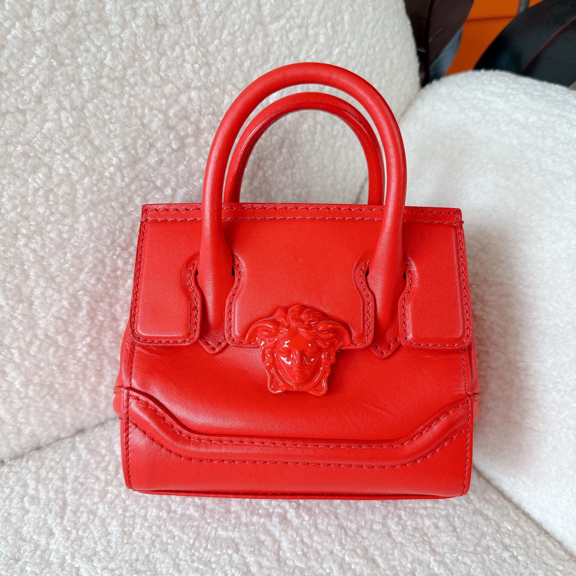 Versace Versace Red Hand/Crossbody Bag Pre-Owned Size ONE SIZE - 2 Thumbnail