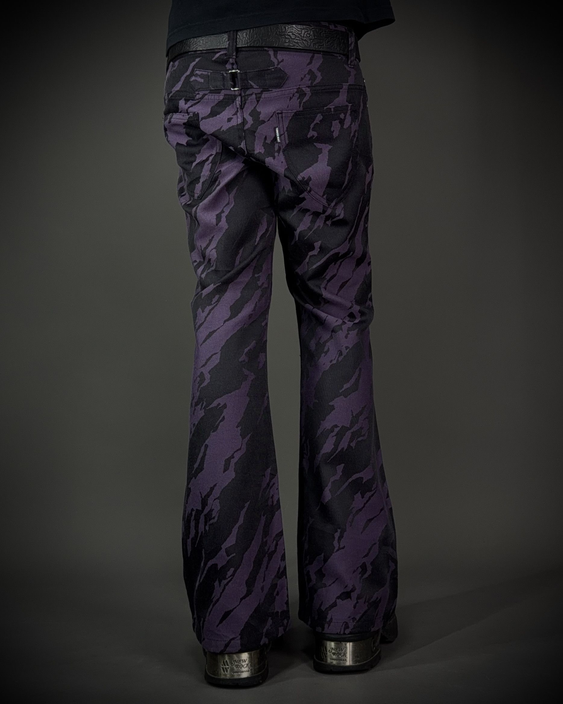 Tornado Mart Tornado Mart Purple Black Abstract Camo Flared Pants Size US 34 / EU 50 - 2 Thumbnail