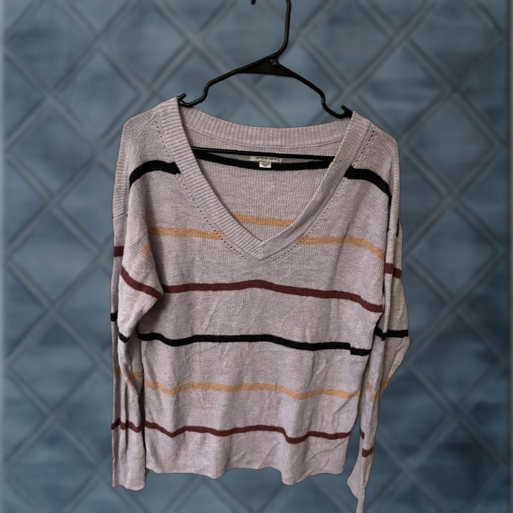 American Eagle Outfitters American Eagle Sweater Womens Size XS Purple Striped Long Sleeve V Neck Pullover Size XS / US 0-2 / IT 36-38 - 1 Thumbnail