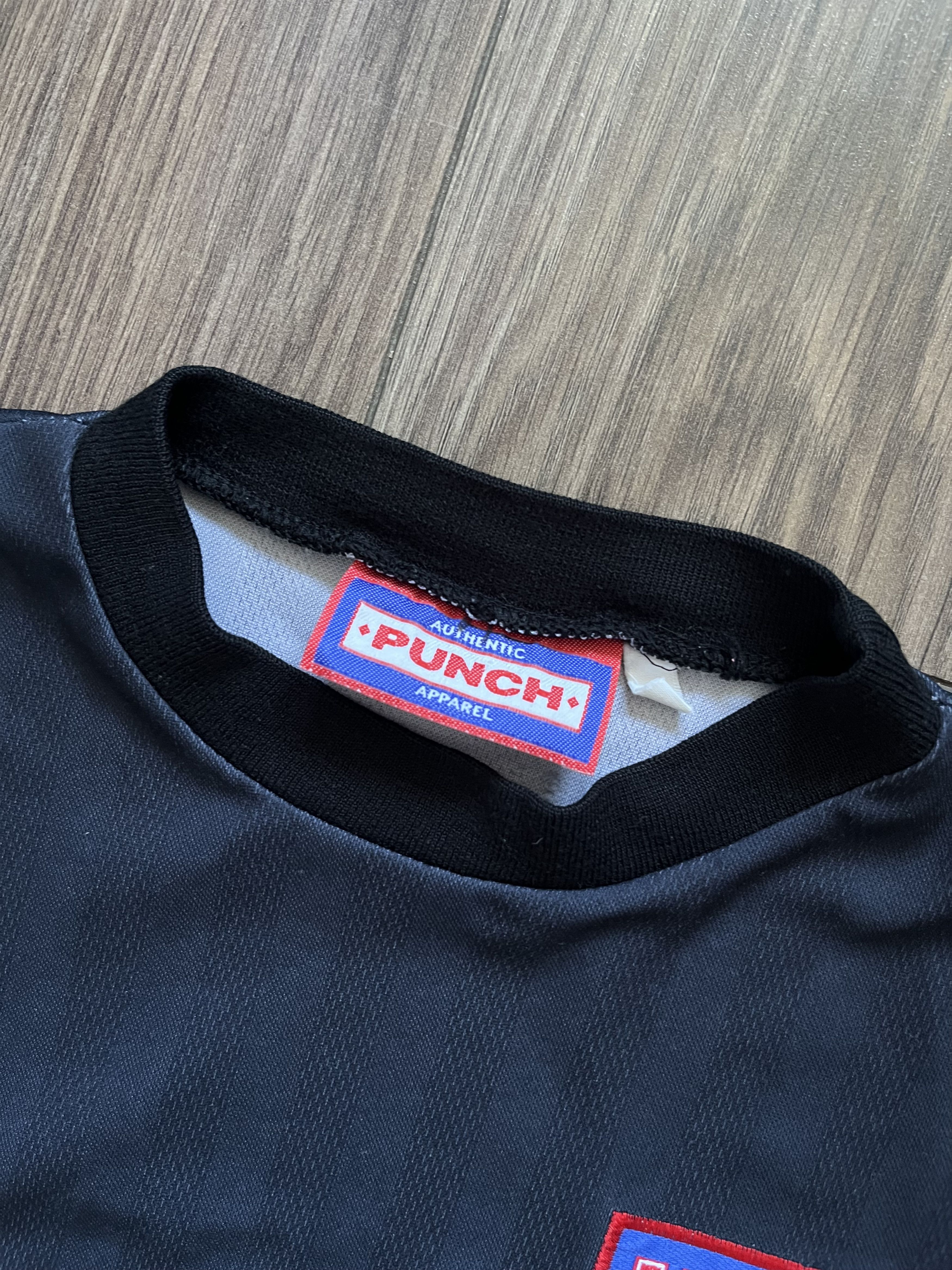 Vintage Ipswich Town 1997/1998 Home Punch Vintage Jersey Dark Blue Size US L / EU 52-54 / 3 - 5 Thumbnail