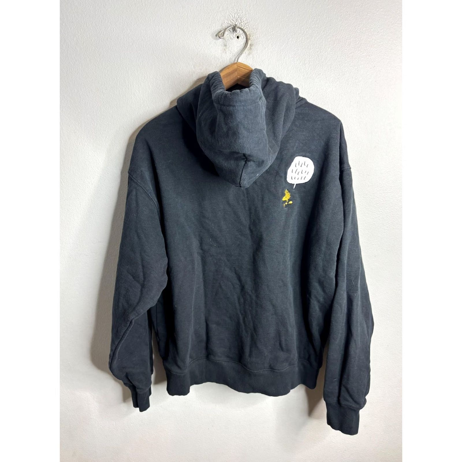 Teddy Fresh Teddy Fresh Peanuts Hoodie Mens Medium Black Embroidered Woodstock Snoopy Graphic Pullover Hooded Pockets Size US M / EU 48-50 / 2 - 5 Thumbnail