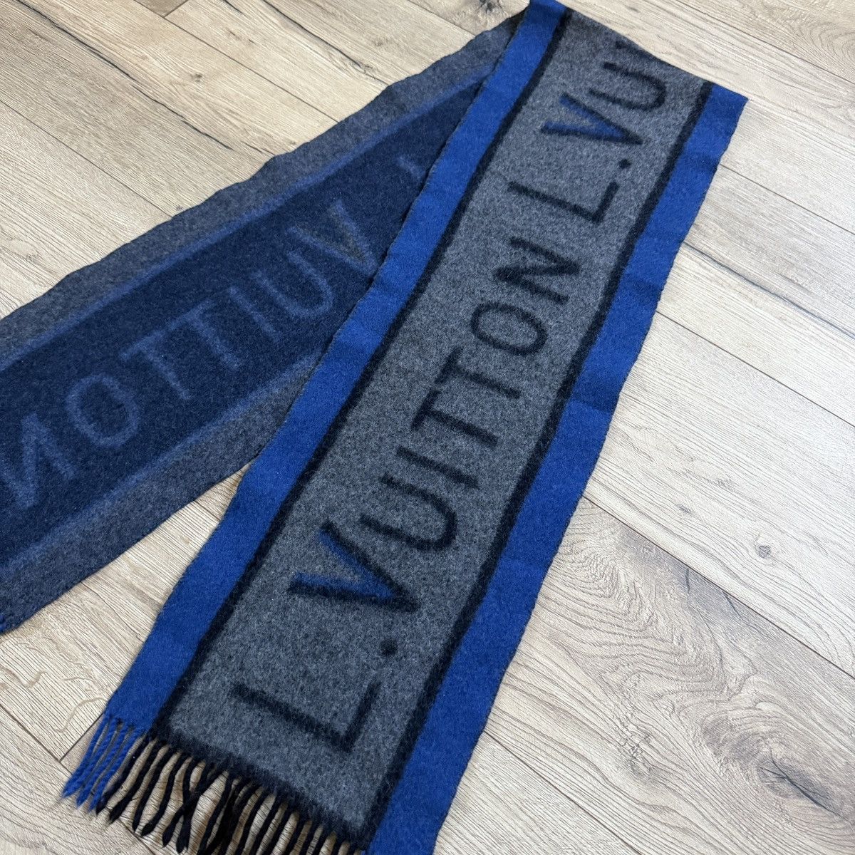 Louis Vuitton Louis Vuitton wool scarf Big Logo Size ONE SIZE - 2 Thumbnail