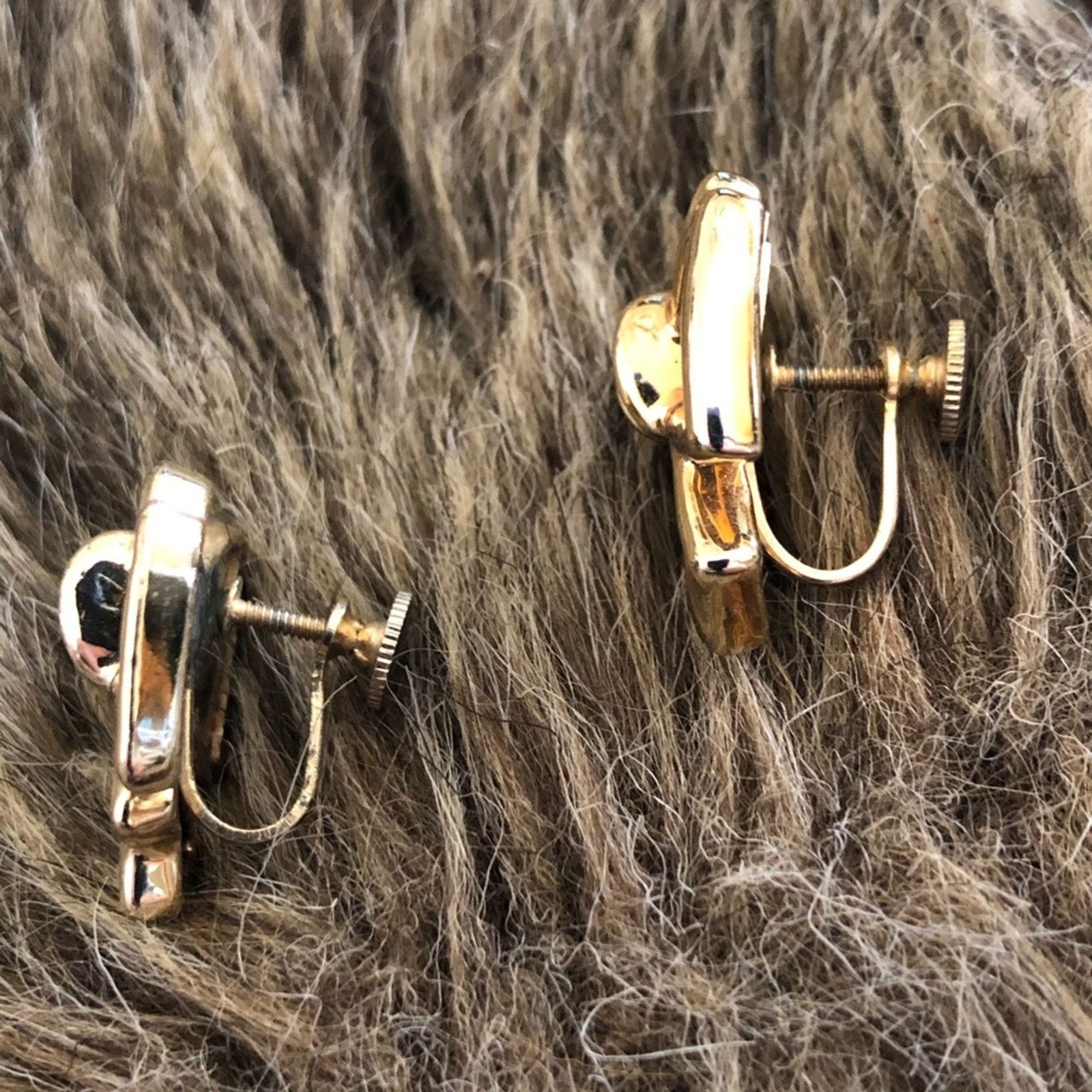Vintage Vintage 50s red leather gold bow screw back clips Size ONE SIZE - 2 Thumbnail