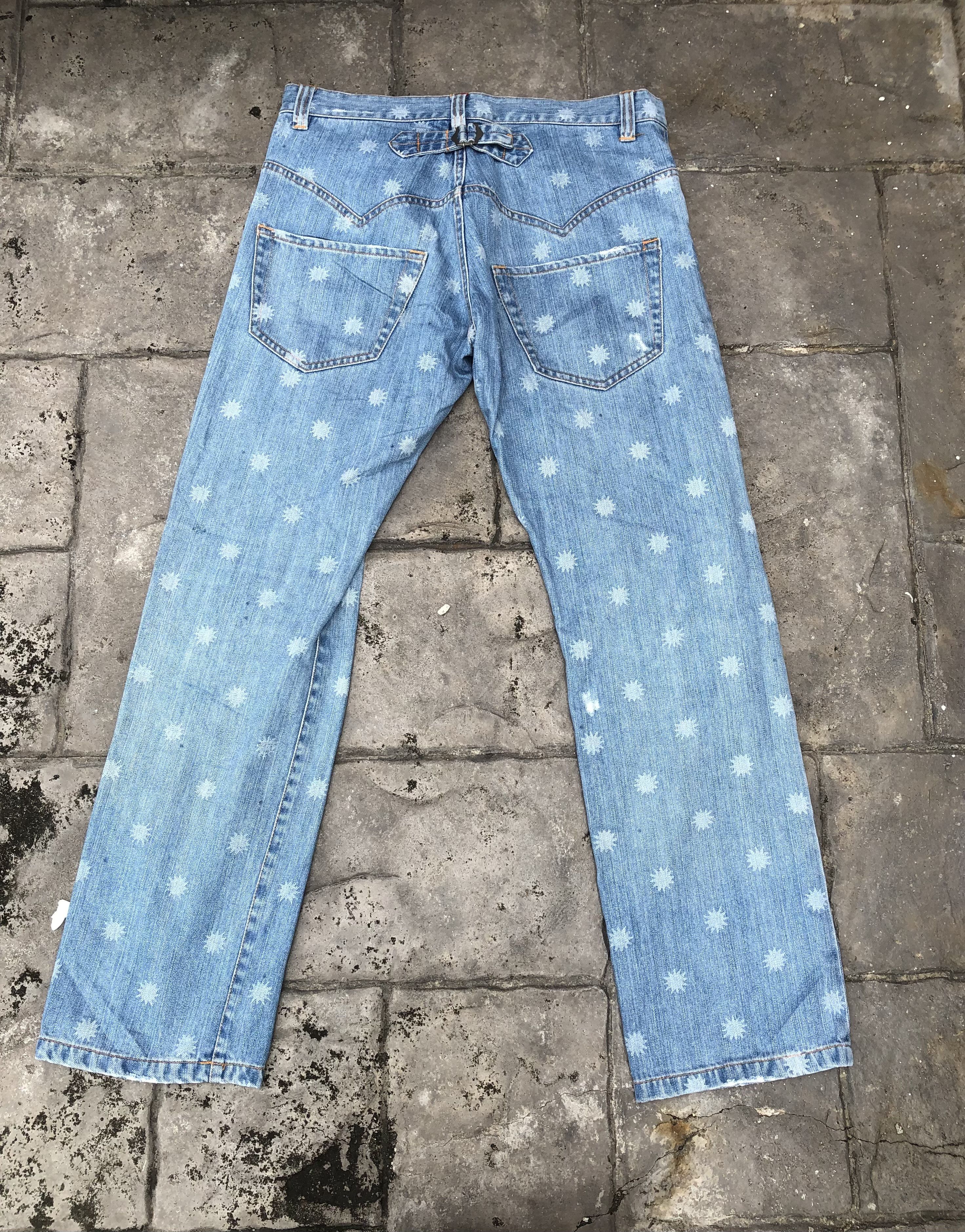 Designer × Issey Miyake × Japanese Brand Japanese Designer Sunao Kuwahara Distressed Design Jeans Size US 32 / EU 48 - 2 Thumbnail