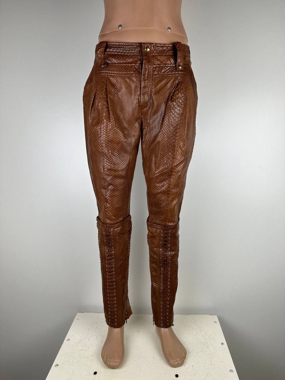 Gucci Pants Gucci Size 26" / US 2 / IT 38 - 1 Thumbnail
