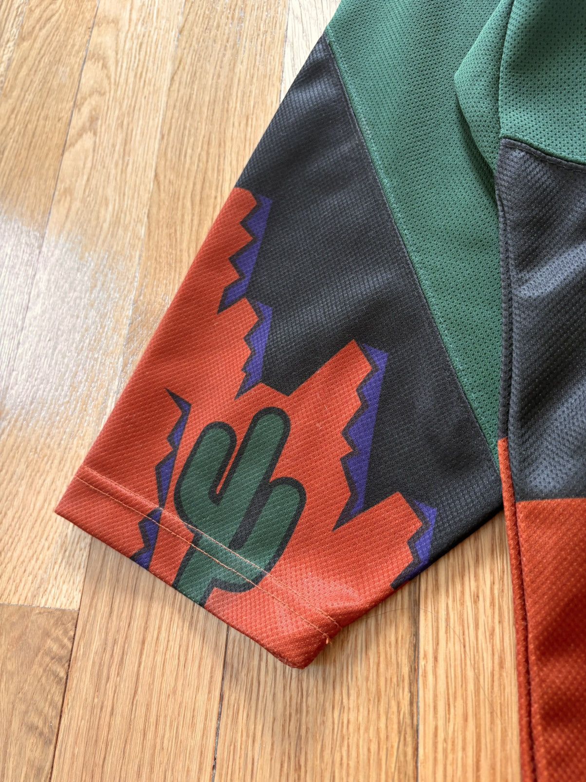 Pro Player Vintage Phoenix Coyotes Pro Player Desertscape Alt Jersey XL Size US XL / EU 56 / 4 - 7 Thumbnail