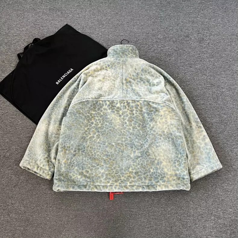 Balenciaga Balenciaga size 36 Leopard fleece coat Size S / US 4 / IT 40 - 2 Thumbnail