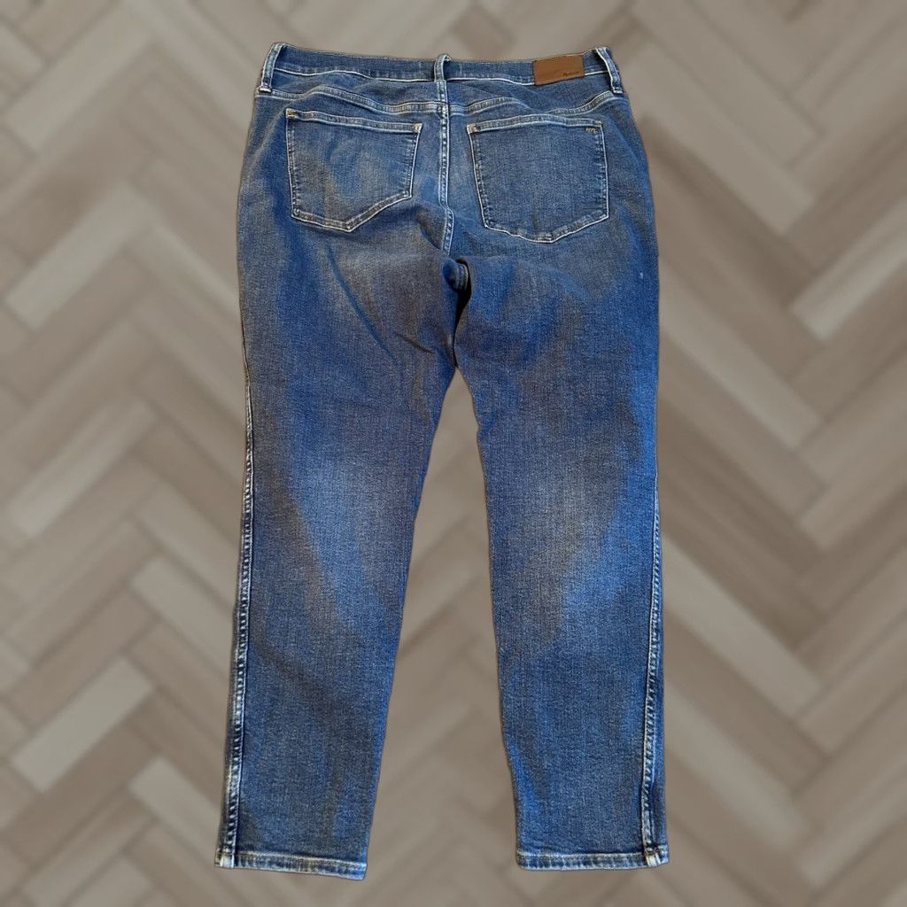 Madewell Womens Madewell Jeans 34R High Rise Skinny Dark Wash Blue 34 in Waist Womens Jeans Skinny High Rise Solid 10" - NA Size 24" / US 00 / IT 34 - 1 Thumbnail