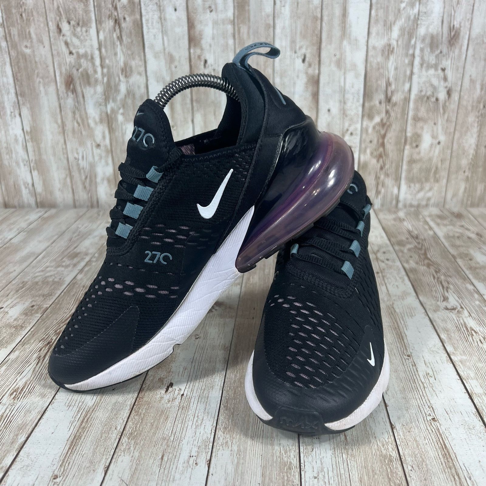 NEW Nike Air Max 270 neakers DH1080-001 Women’s Size 8.5