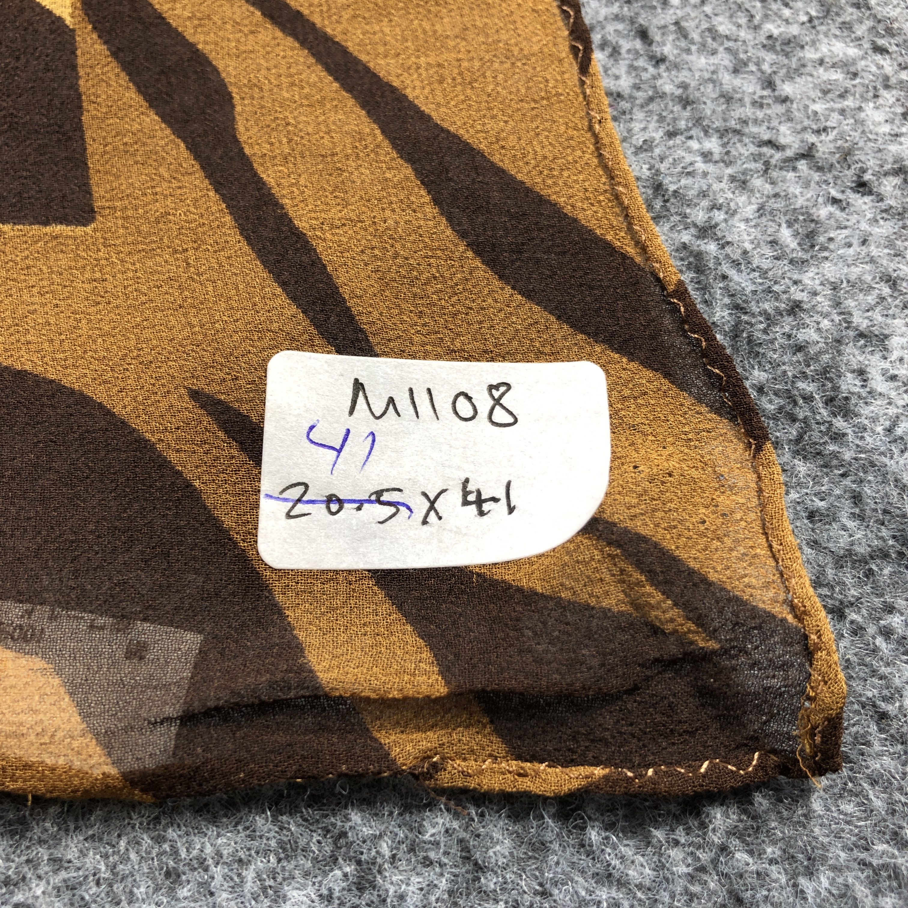 Vintage Safari Animals Scarf M1108 Size ONE SIZE - 8 Thumbnail