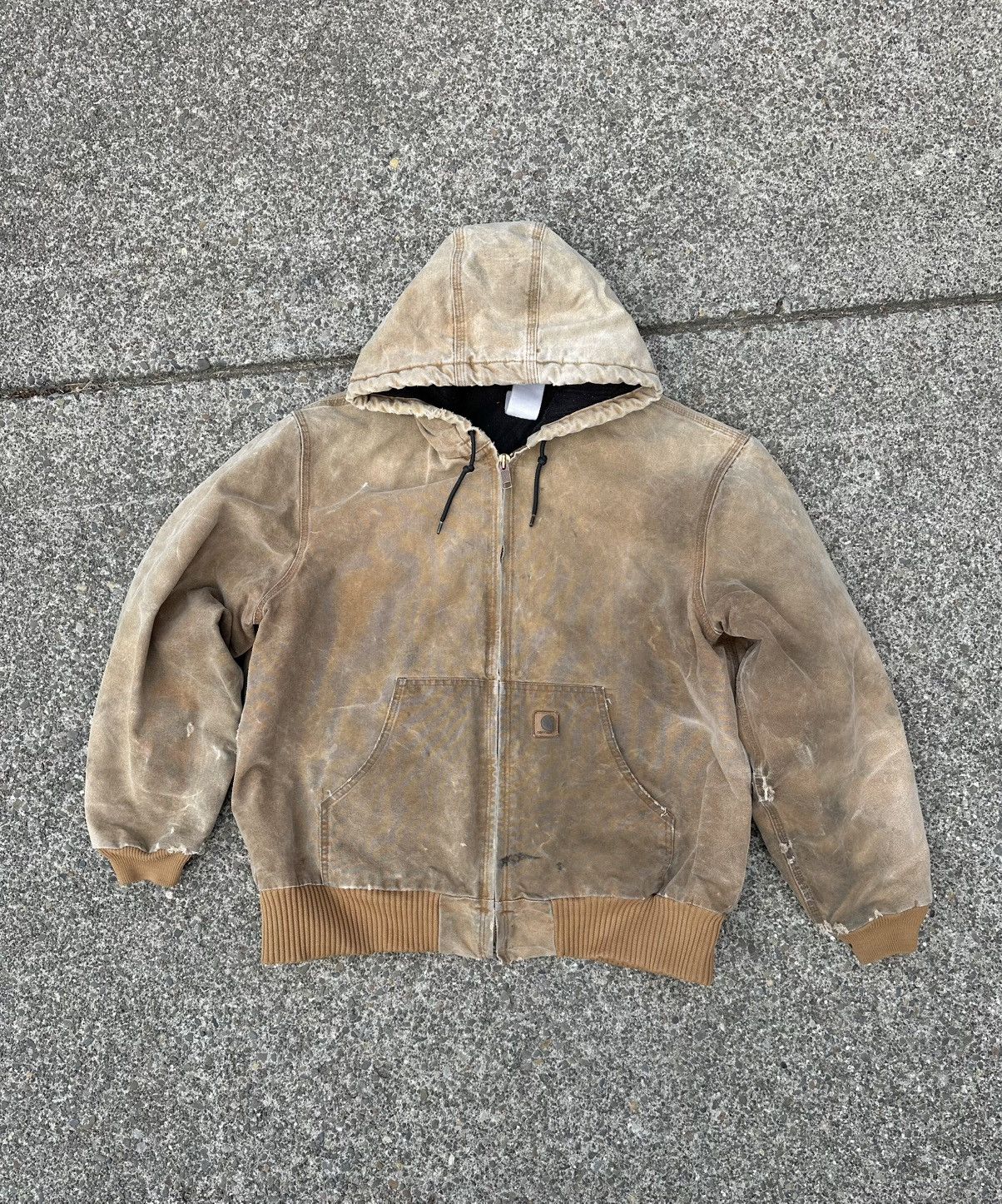 Carhartt Vintage Distressed Carhartt Brown Jacket XL Thrashed J130 Size US XL / EU 56 / 4 - 1 Thumbnail