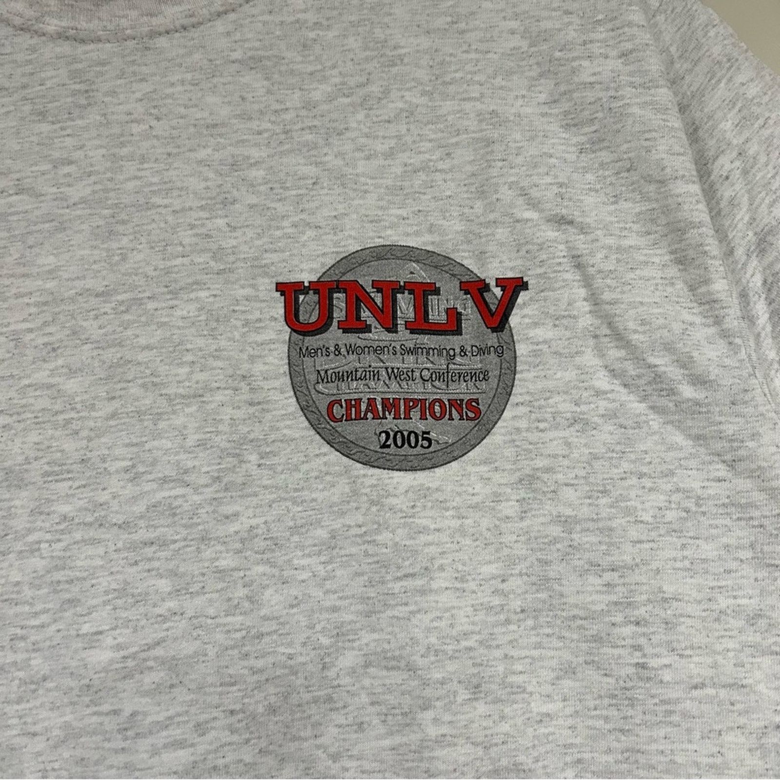 Hanes 2005 UNLV Swimming & Diving MWC Champs Shirt Size US M / EU 48-50 / 2 - 4 Thumbnail