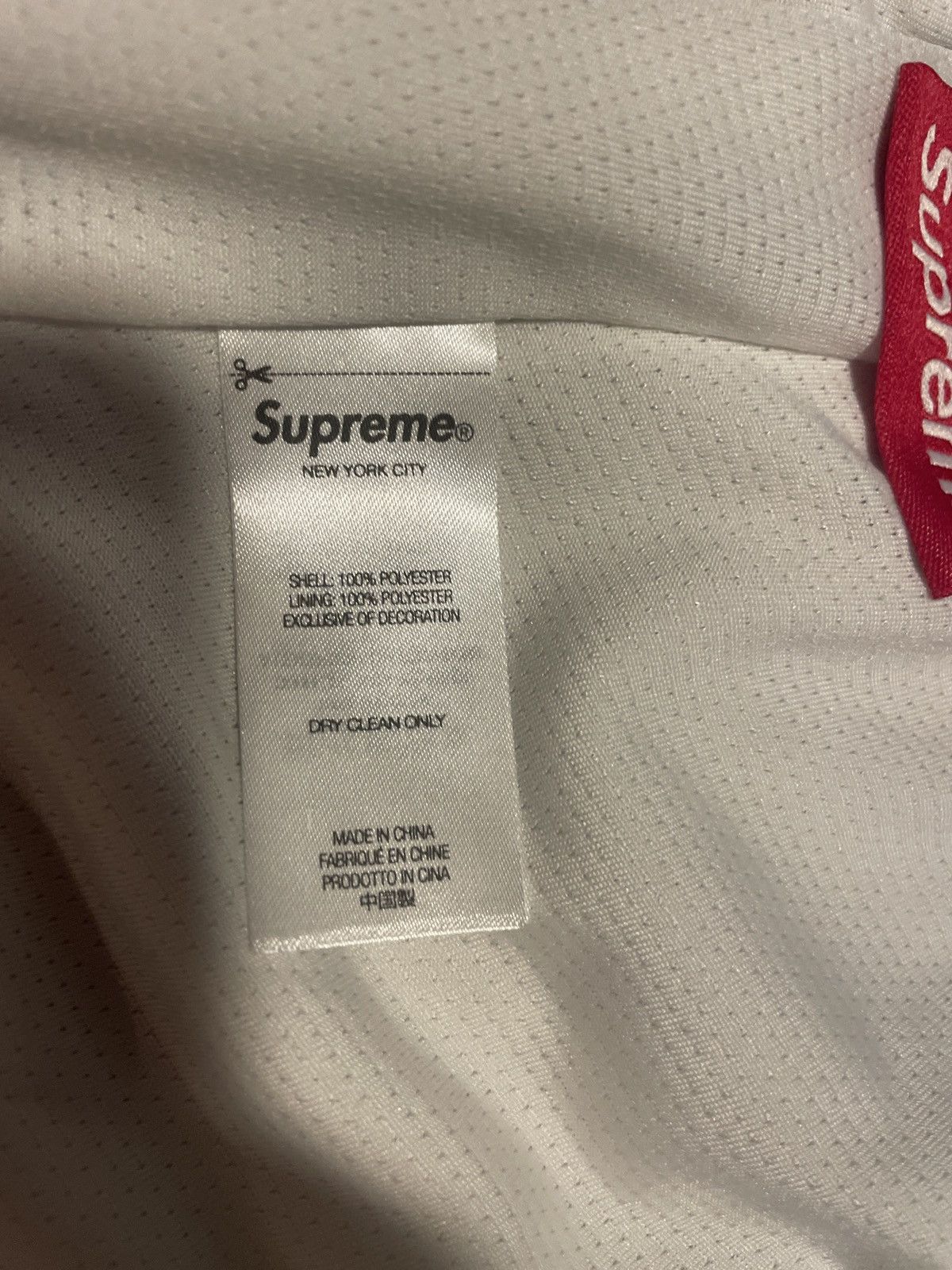 Supreme Supreme Size US 42 / EU 58 - 6 Thumbnail