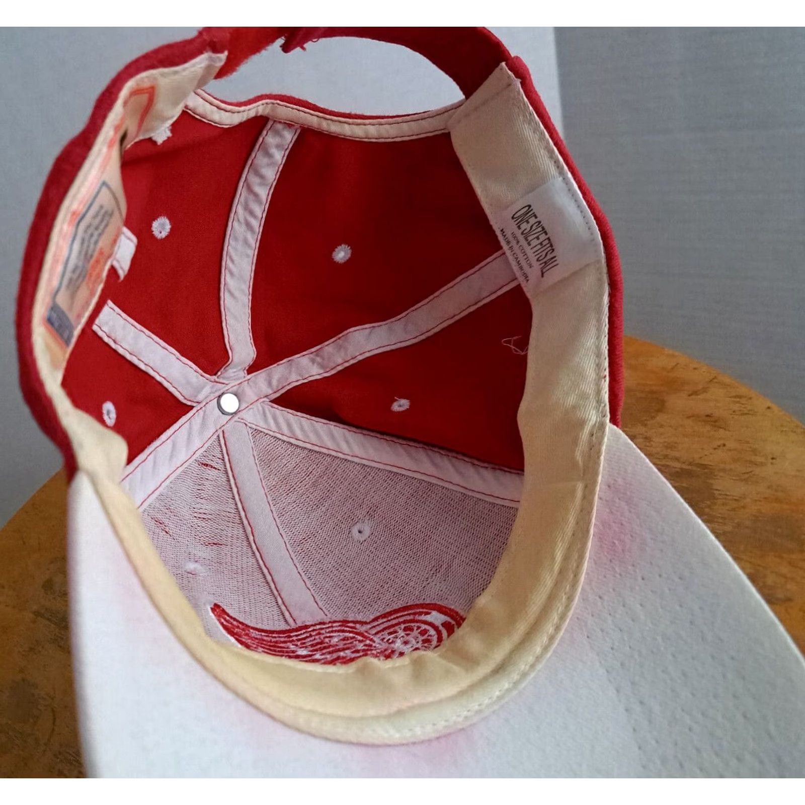 Vintage Twins Enterprise Detroit Red Wings Hockey Hat Adjustable Size Strap NHL Red Baseball Cap Mens Size ONE SIZE - 5 Thumbnail