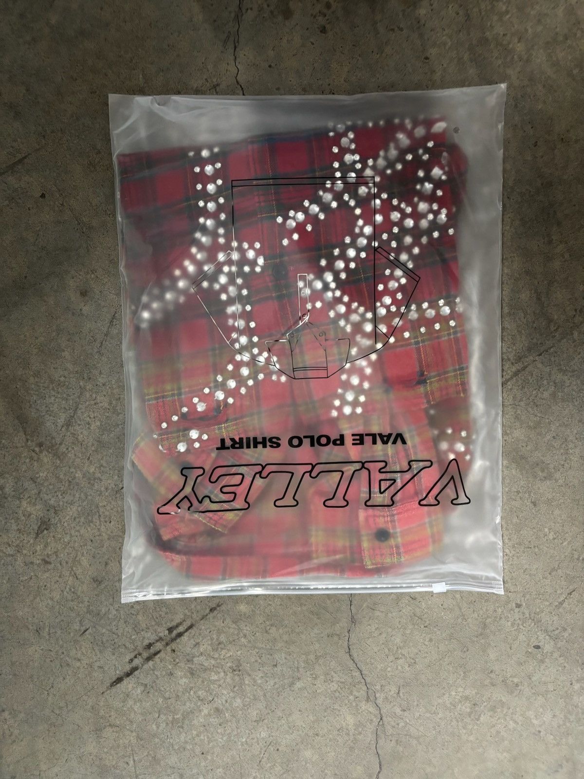 Vale Vale Forever Haze Flannel 'Red' Size US M / EU 48-50 / 2 - 8 Thumbnail