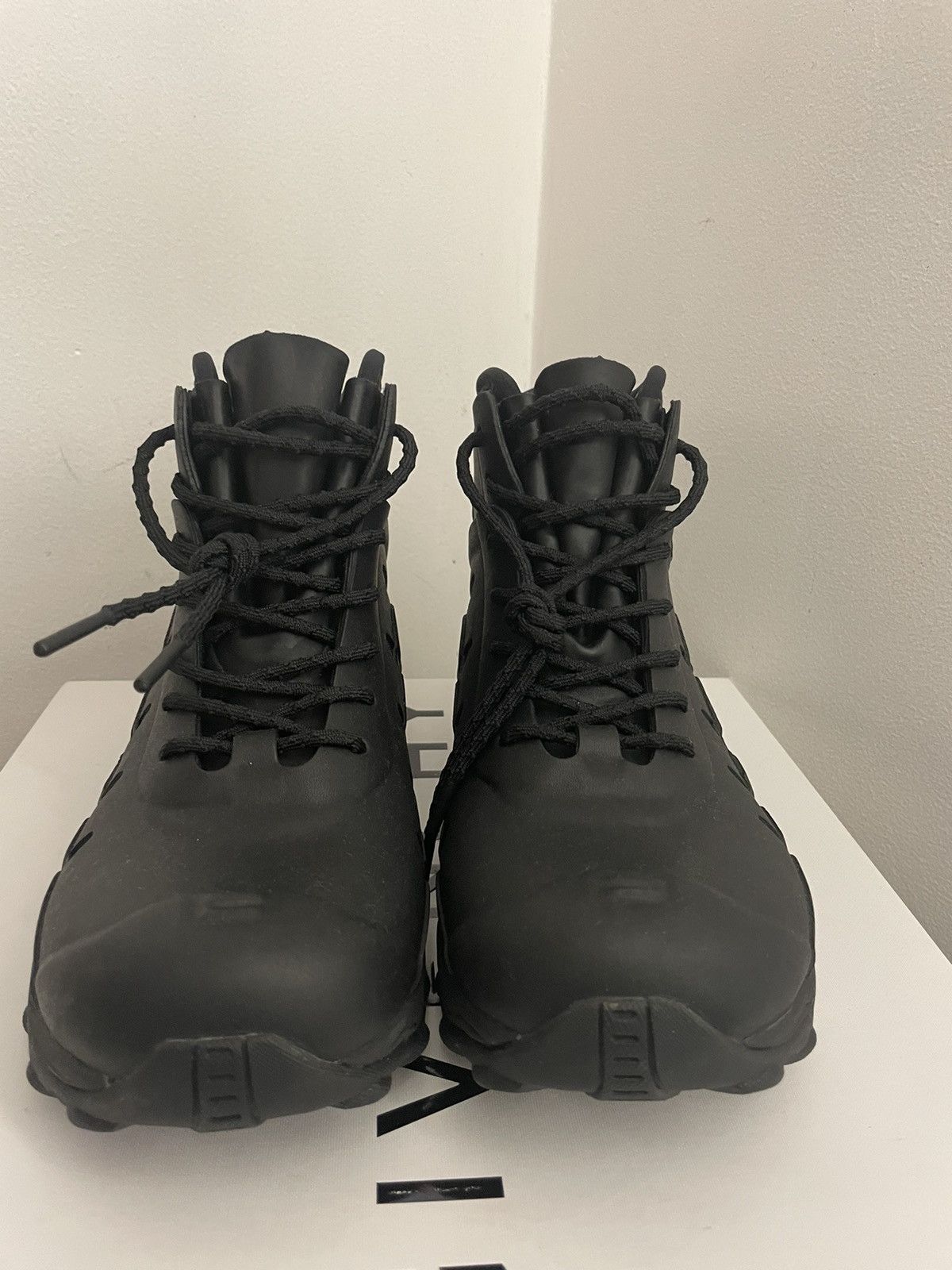 Givenchy Bogs lace up boots in rubber and neoprene Size US 8 / EU 41 - 2 Thumbnail