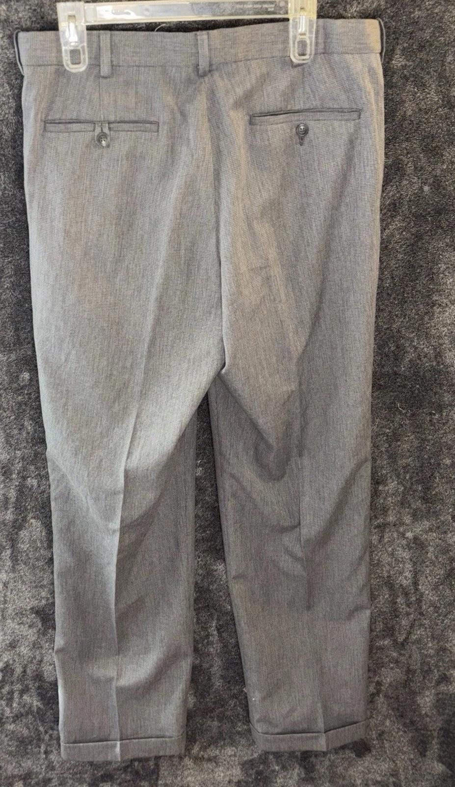 Roundtree & Yorke Roundtree & Yorke Gray Herringbone Pleated Dress Pants 34x32 Size US 34 / EU 50 - 4 Thumbnail
