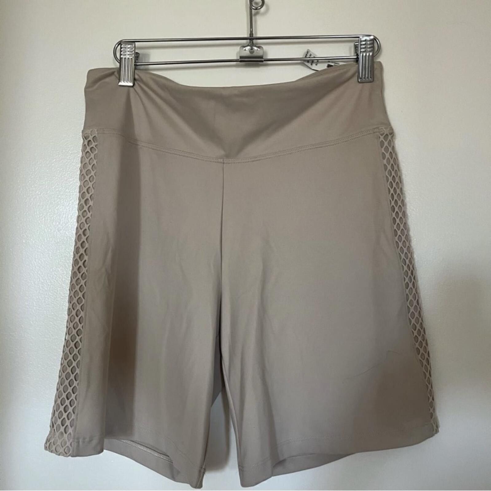 Other Victoria’s Secret Sport Biker shorts Size 32" / US 10 / IT 46 - 1 Thumbnail