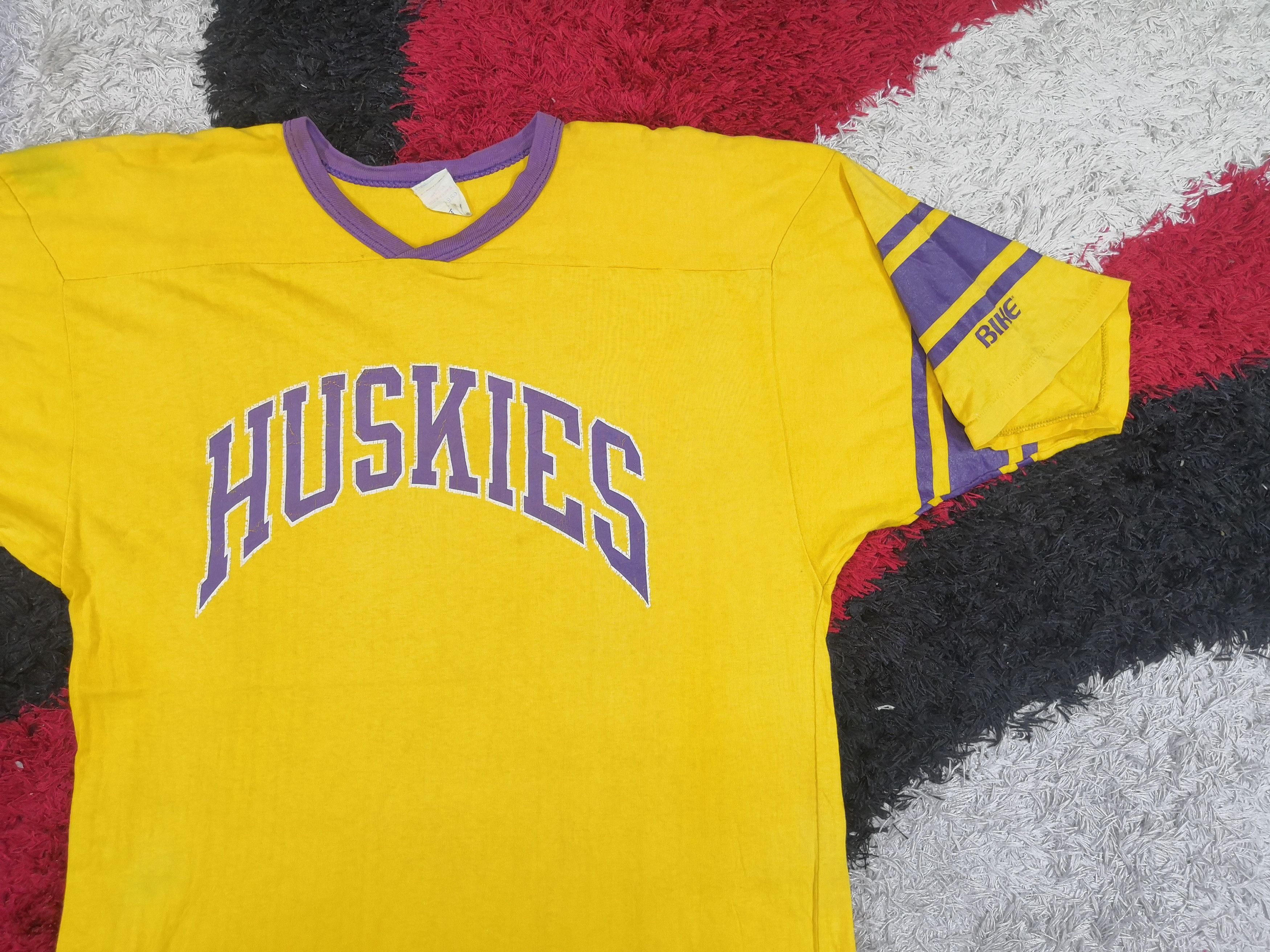 Vintage Vintage 90s Huskies T-Shirt Raglan NHL Sportswear Tees Size US L / EU 52-54 / 3 - 3 Thumbnail