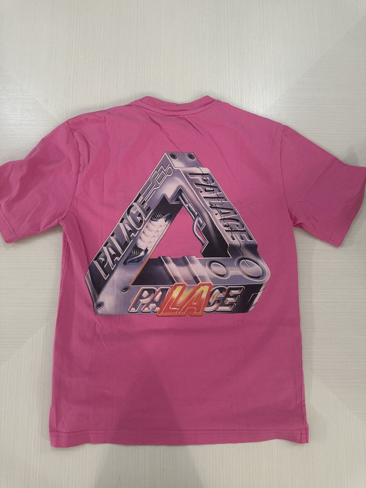 Palace Palace Terminator LA Exclusive triferg pink size s used SS19 Size US S / EU 44-46 / 1 - 3 Thumbnail