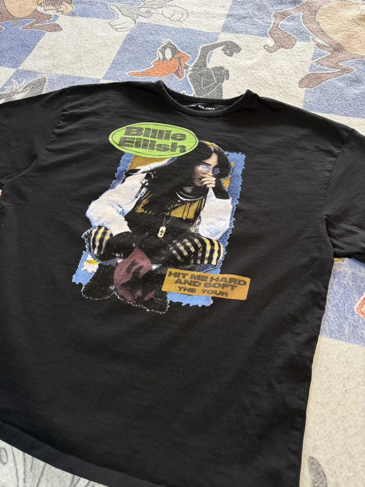 Billie Eilish Billie ellish tour tee Size US L / EU 52-54 / 3 - 2 Thumbnail