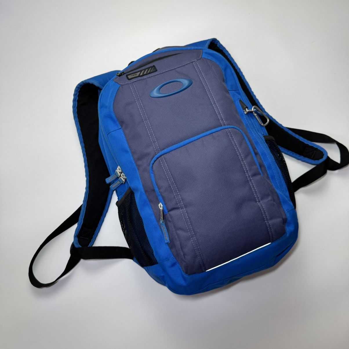 Oakley Vintage Y2K Oakley Backpack Size ONE SIZE - 2 Thumbnail