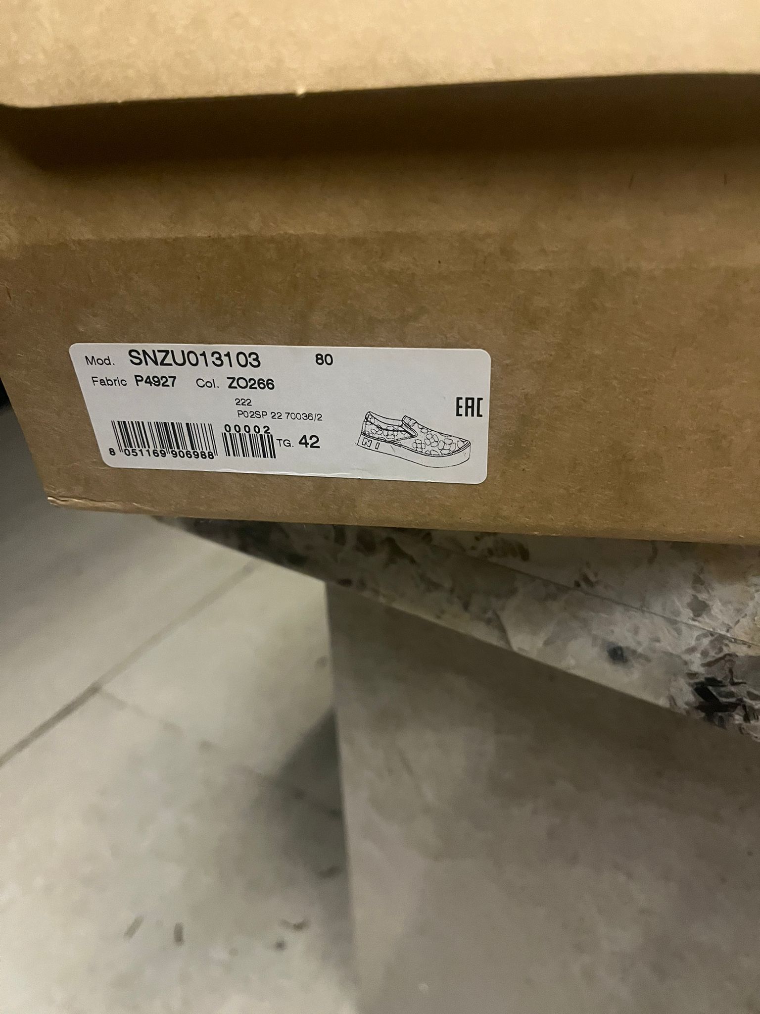 Carhartt × Marni Carhartt Paw Sunflower Slip On Sneakers in Black, Yellow Size US 9 / EU 42 - 15 Thumbnail