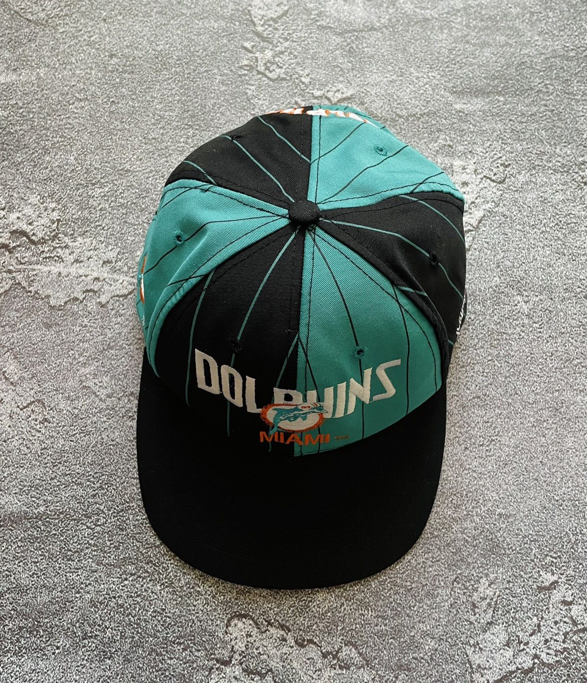 NFL Vintage 90s Miami Dolphins NFL Team 1994 Cap / SnapBack Size ONE SIZE - 6 Thumbnail