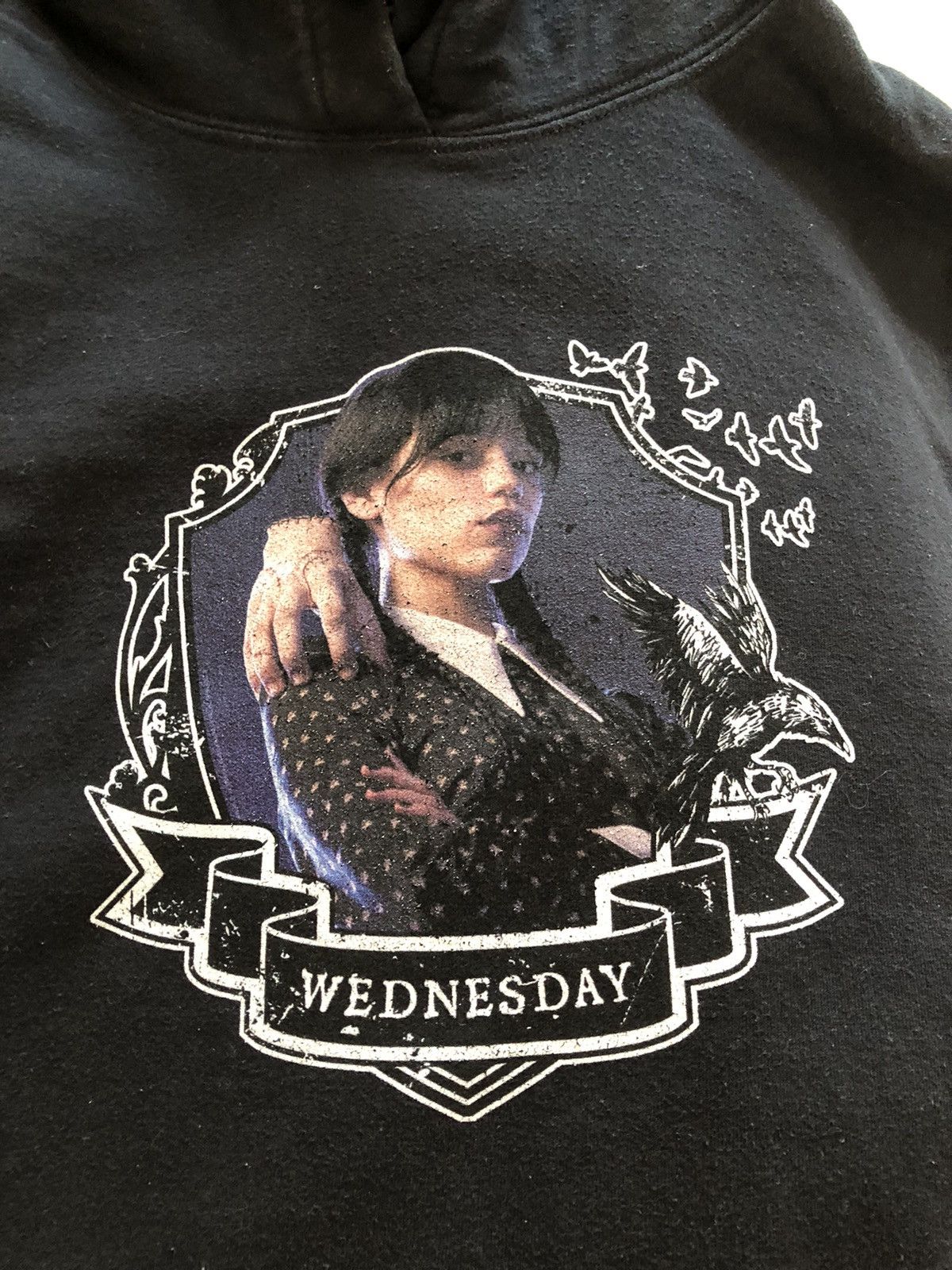 Vintage WEDNESDAY NETFLIX TV SERIES PRINT HOODIE Size US M / EU 48-50 / 2 - 2 Thumbnail