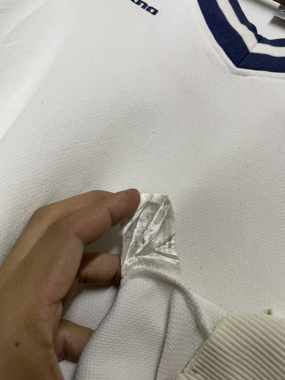 Mizuno Vintage Mizuno Mini Logo White V Neck Sweatshirt Size US M / EU 48-50 / 2 - 14 Thumbnail