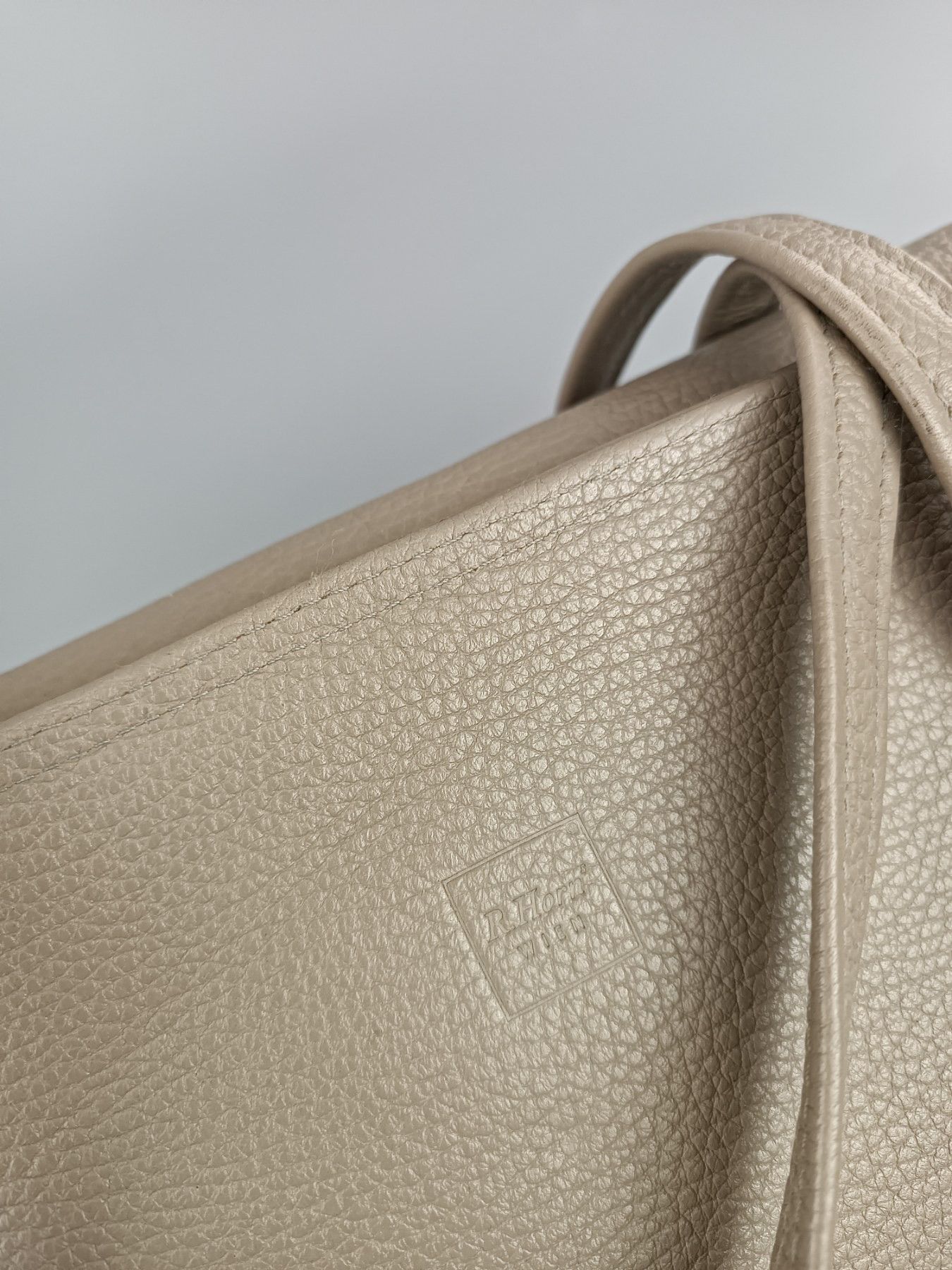 Genuine Leather R.Horn Wien Women's Beige Leather Shoulder Bag Size ONE SIZE - 5 Thumbnail