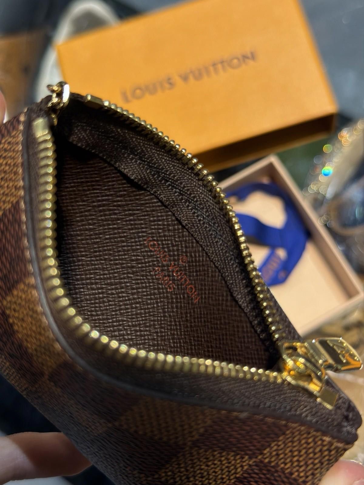 Louis Vuitton Authentic Louis Vuitton Monogram Coin Purse Key Case Real Size ONE SIZE - 8 Thumbnail