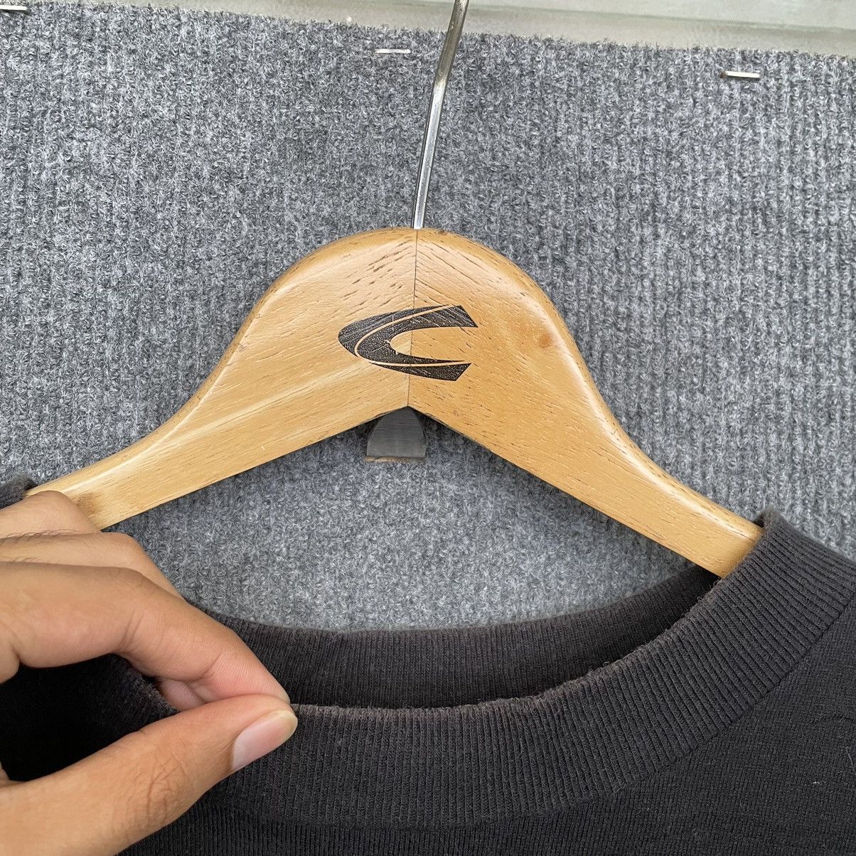 Russell Athletic × Vintage Vintage Russell Athletic Curved Hem Fishtail Blank T Shirt Size L / US 10 / IT 46 - 7 Thumbnail