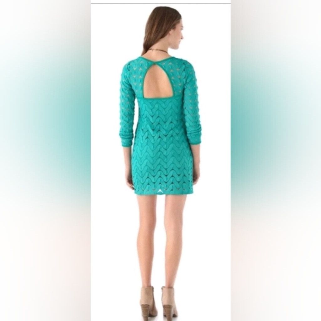 Free People EUC Free People Wild Thing Crochet Lace Turquoise Mini Dress Size XS / US 0-2 / IT 36-38 - 2 Thumbnail