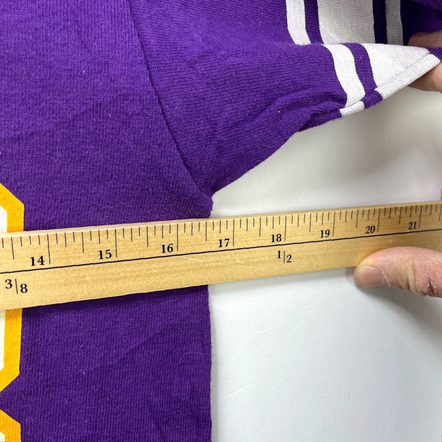Champion VINTAGE Champion Minnesota Vikings Single Stitch T-Shirt Medium Men Purple 80s Size US M / EU 48-50 / 2 - 7 Thumbnail