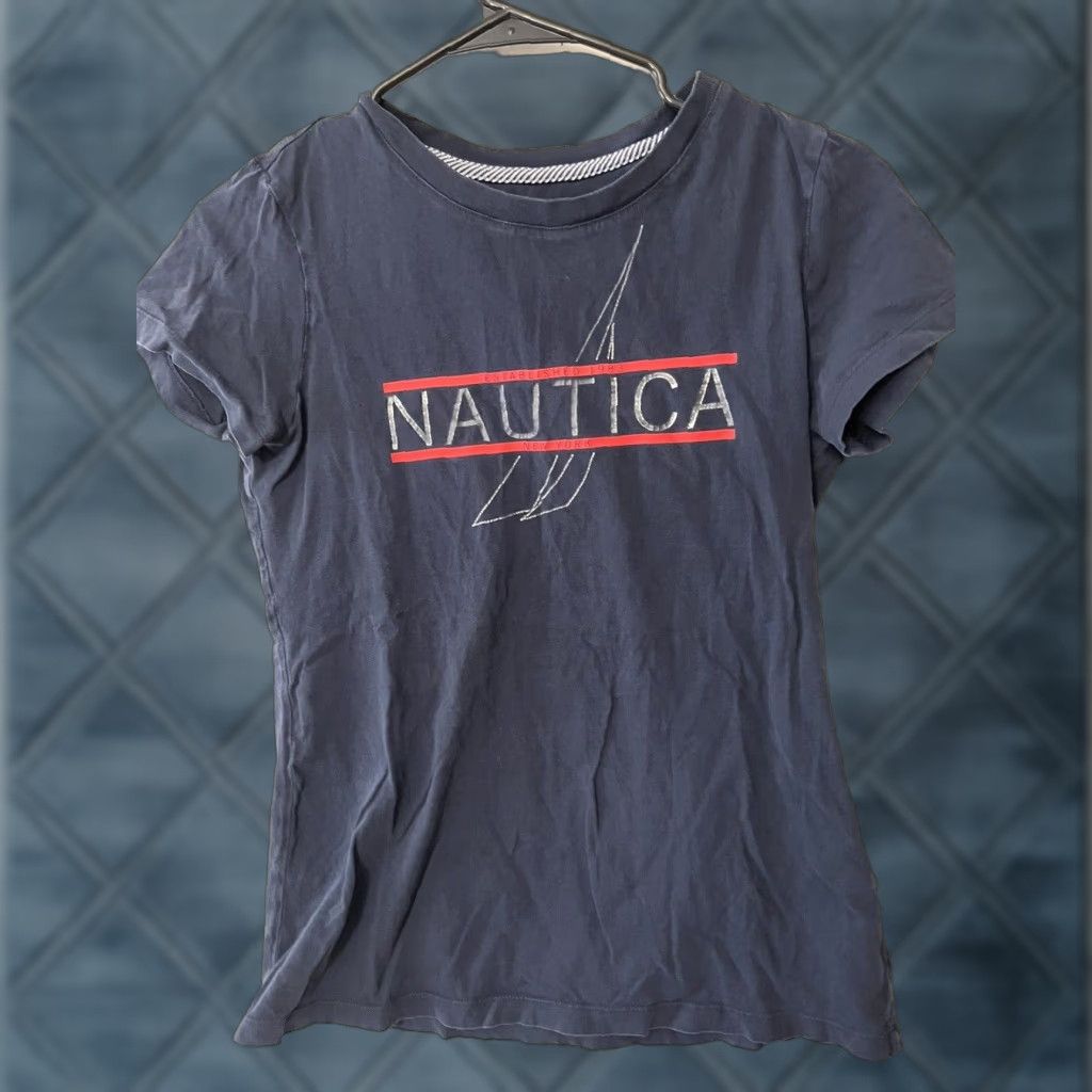 Nautica Nautica Shirt Women Short Sleeve Tee Adult S Navy Blue Embroidered Logo Crew Neck Casual Modern 90s?? Size S / US 4 / IT 40 - 1 Thumbnail