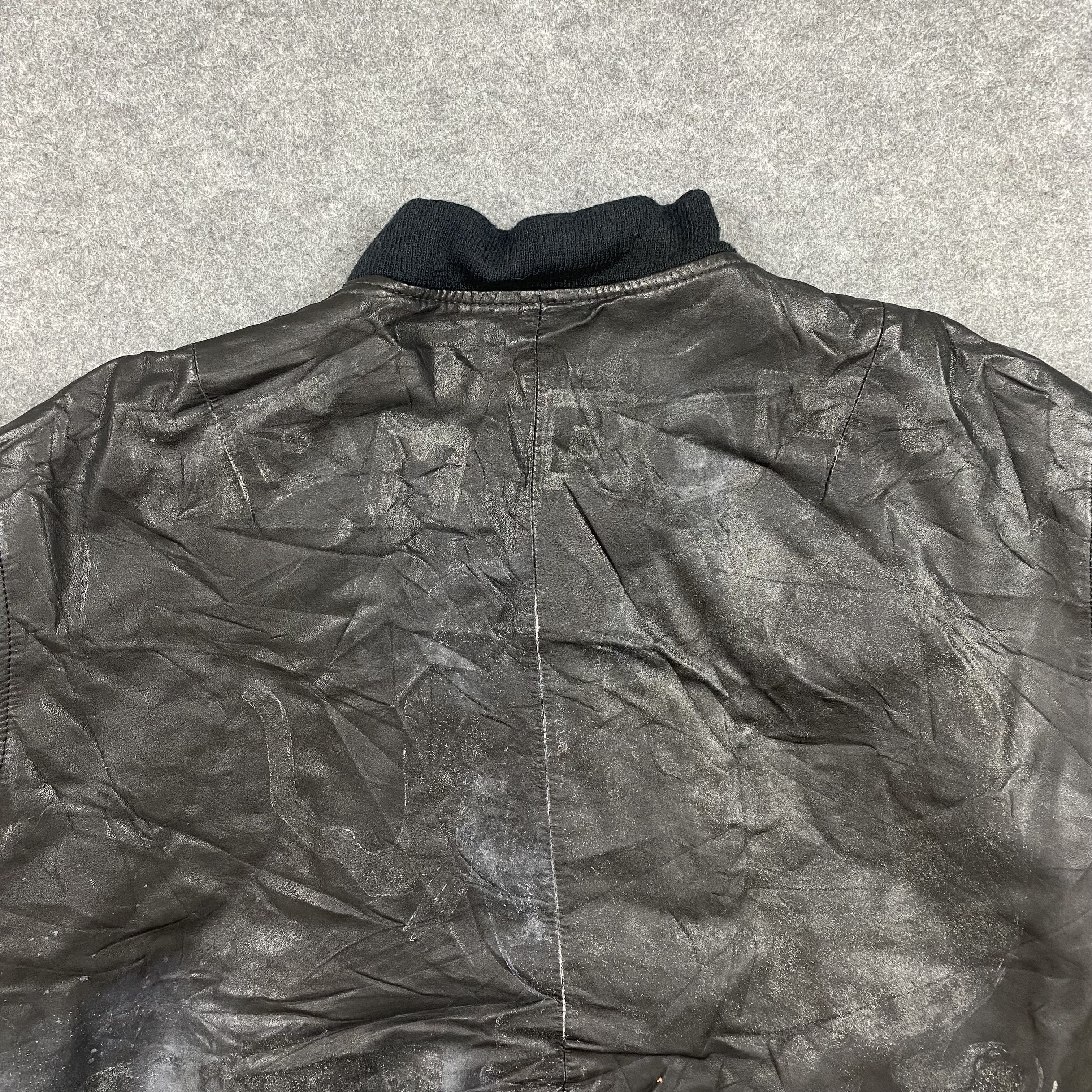 If Six Was Nine VINTAGE PATCH BAND BOMBER LEATHER JACKET-J638 Size US M / EU 48-50 / 2 - 11 Thumbnail
