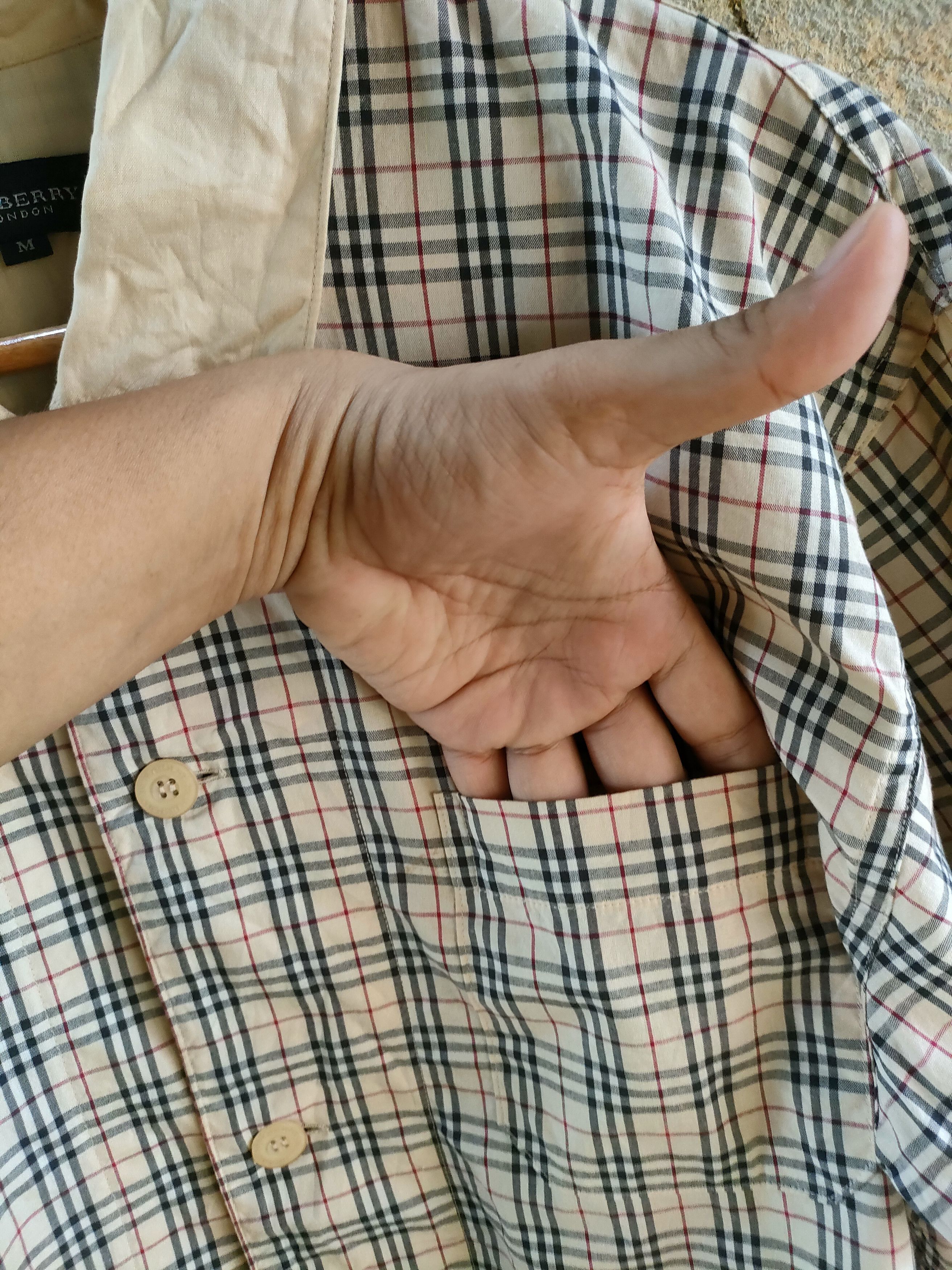 Burberry Burberry London Nova Check Button Ups Size US M / EU 48-50 / 2 - 4 Thumbnail