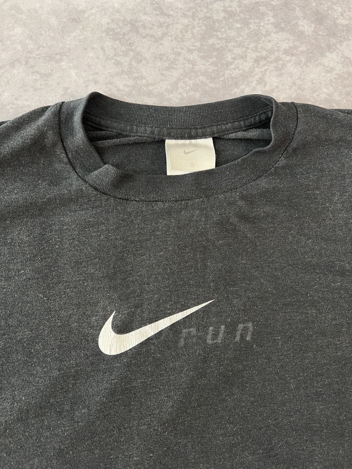 Nike Y2K Nike Big Swoosh Logo T-Shirt M Size Size US M / EU 48-50 / 2 - 2 Thumbnail