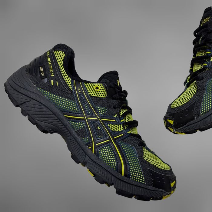 Asic trekking online