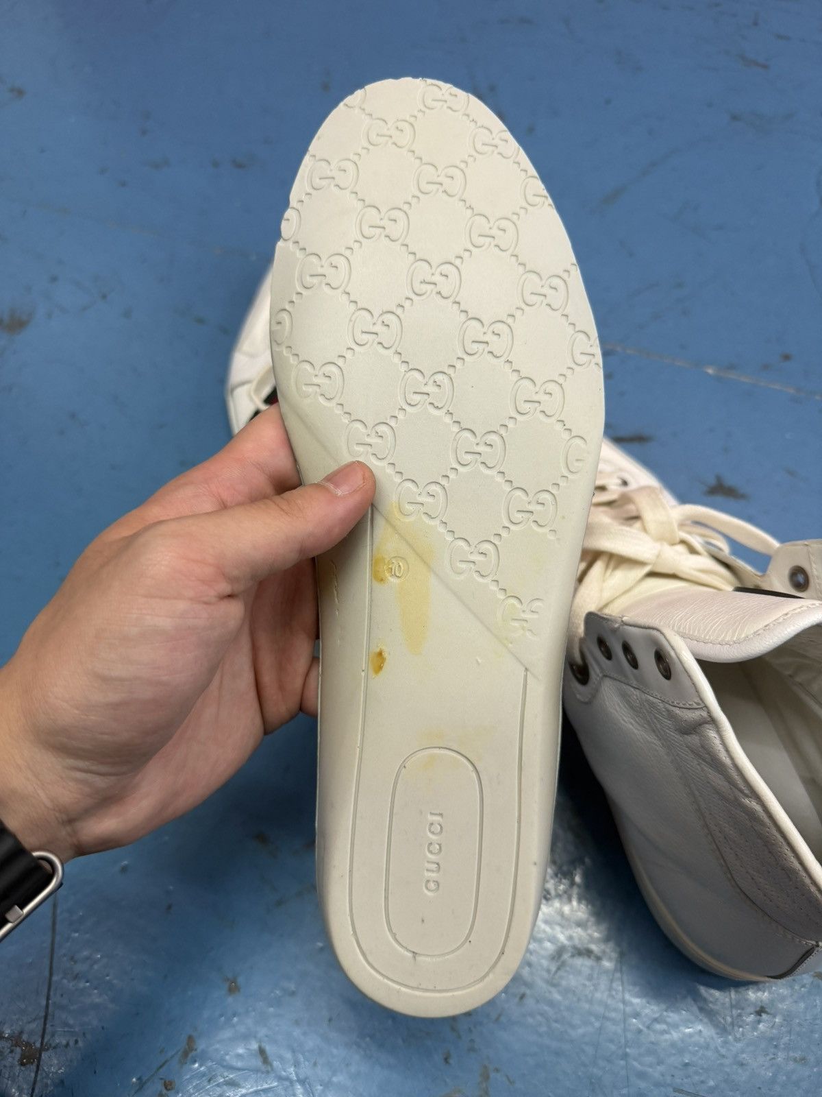 Gucci GUCCI WHITE HIGH TOP SNEAKERS Size US 10 / EU 43 - 8 Thumbnail