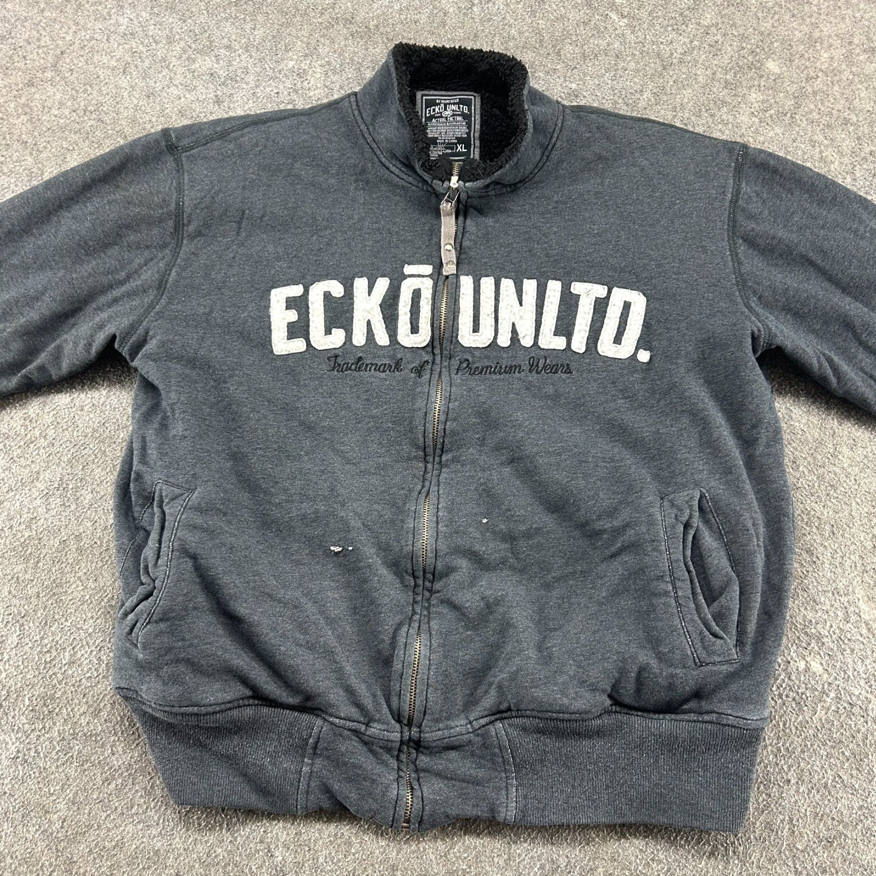 Ecko Unltd. VINTAGE Ecko Unltd Jacket Men XL Grey Full Zip Mock Neck Sherpa Fleece Lined 90s Cars Zipper Logo Sweatshirt Size US XL / EU 56 / 4 - 4 Thumbnail