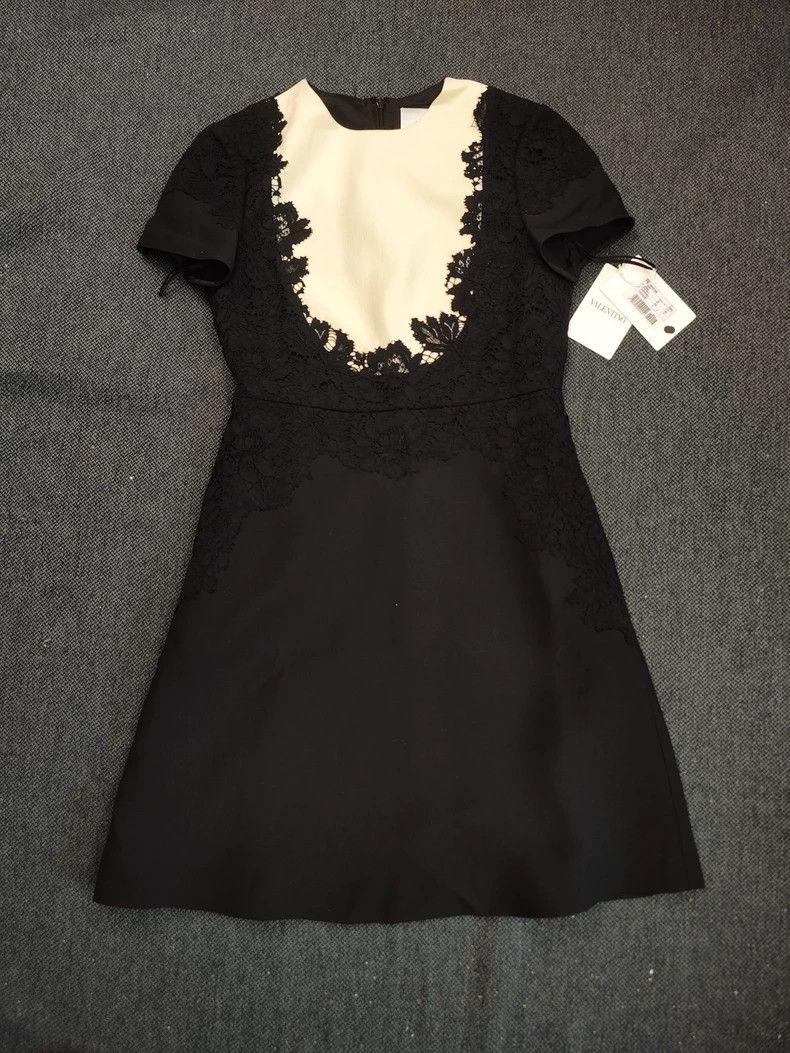 Valentino Valentino Wool patch lace dress Size XS / US 0-2 / IT 36-38 - 1 Thumbnail
